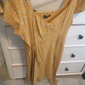 Yellow flowered Dress! Size medium
